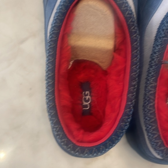 UGG Tazmin Men’s Blue suede size 9 - Picture 2 of 4